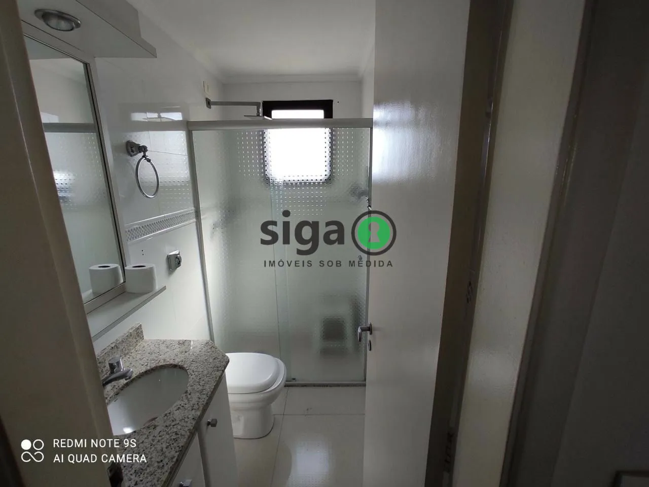 Imagem Conforto e Funcionalidade em um Apartamento Completo
