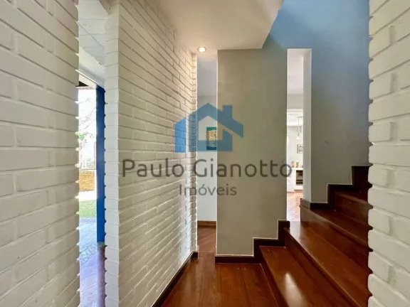 Imagem Casa Espetacular com 5 suítes, gourmet, piscina e hóspedes!