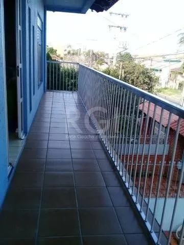 Imagem Sobrado para Venda - 440m², 8 dormitórios, sendo 3 suites, 4 vagas - Harmonia
