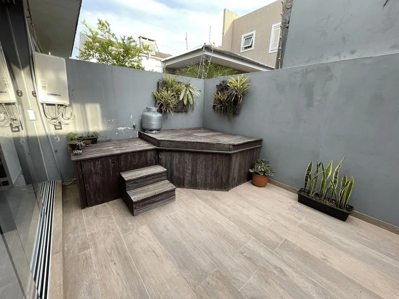 Imagem casa 3 dormitórios (1 s máster) 136,4 M² churrasq. lareira Jacuzzi Igara Canoas.