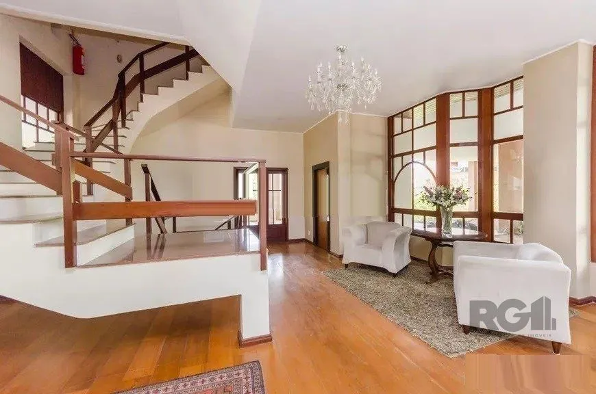 Imagem Vende-se luxuoso apartamento 4 quartos com 4 suítes, 2 vagas coberta, dependência completa, próximo da Encol - 306m² - Auxiliadora