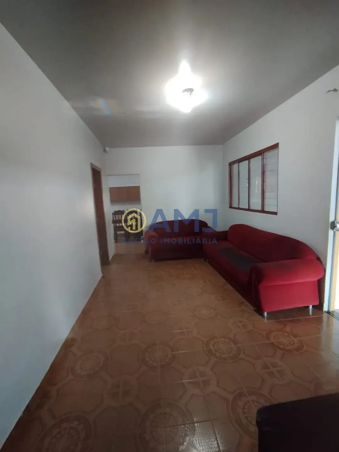 Imagem Excelente oportunidade: duas casas no mesmo lote! Ideal para morar e investir!