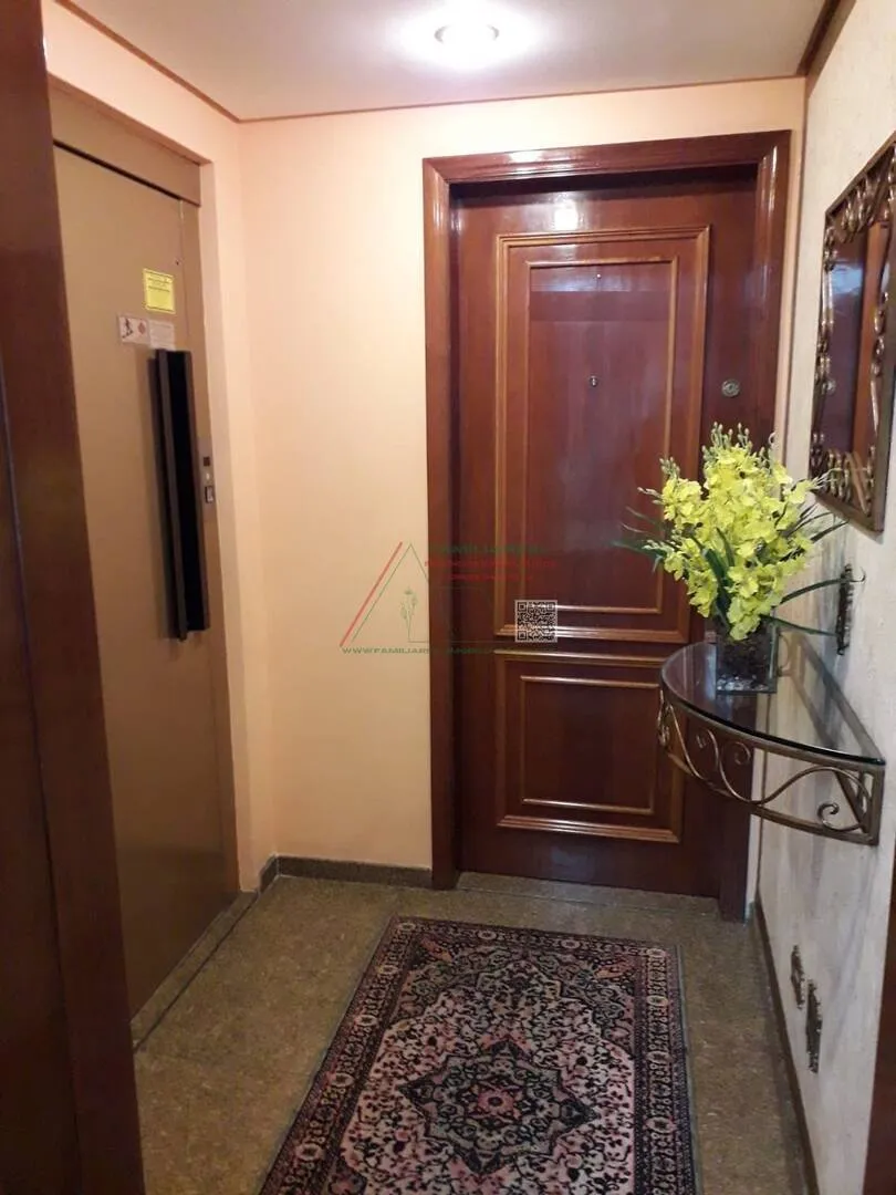 Imagem Apartamento Alto Padrão, 3 Dorms, sendo 1 Suíte e 1Suíte empregada, a venda, na Vila Gomes Cardim.