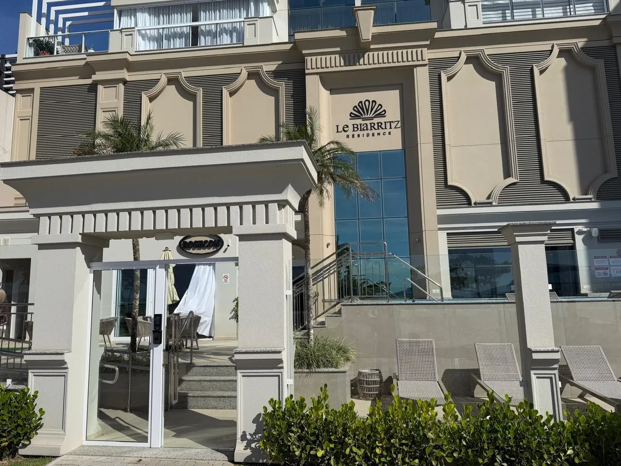 Imagem Apartamento com vista para o mar à venda com 192m2 por R$ 6.590.000,00