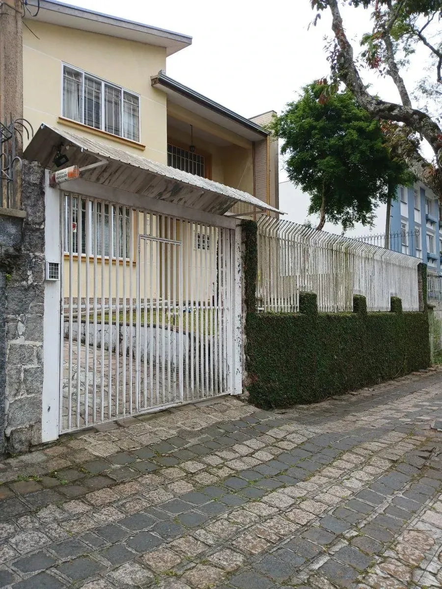Imagem Casa com 4 Quartos à Venda, 276 m² em Juvevê - Curitiba