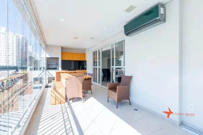 Foto do imóvel Apartamento à venda em Pinheiros, São Paulo-SP: 3 quartos, 3 suítes, 3 salas, 5 banheiros, 3 vagas, 150m². Próximo ao Hospital das Clinicas!