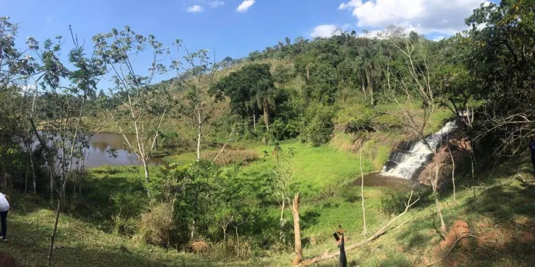 Foto do imóvel Terreno à Venda, 1.000 m² em Recanto das Aguas, 0 - Recanto das Aguas, Igaratá - SP