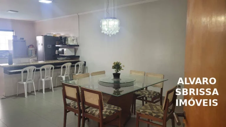 Imagem Linda casa com quatro dormitórios sendo uma suíte no Jardim Paraiso I em Itu SP