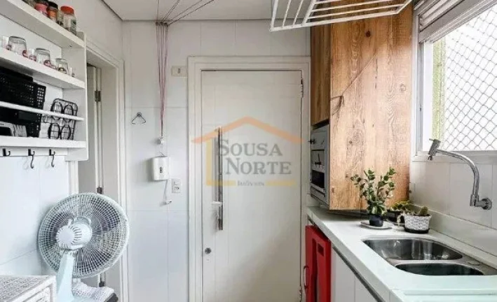 Imagem Apartamento espaçoso com 200m², composto por 3 dormitórios, sendo 3 suítes, com ambientes reform...