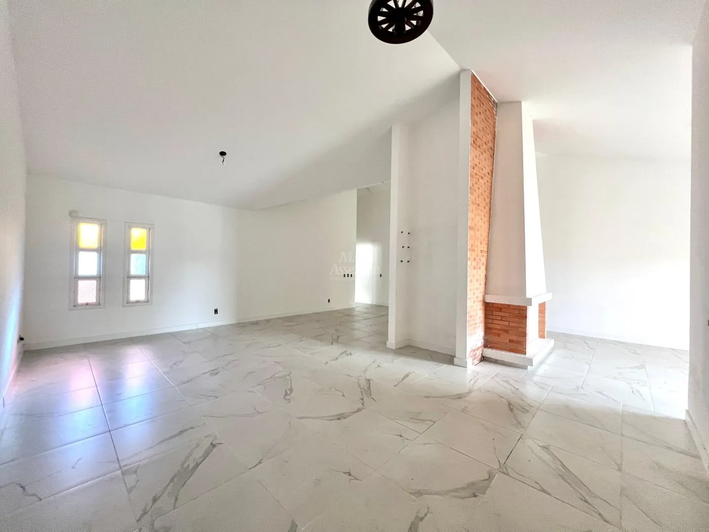Imagem Casa 04 dormitórios para venda em Xangrilá Atlântida