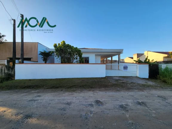 Imagem Casa com 3 quartos sendo 01 suíte, vaga para 03 carros, na Barra do Sai