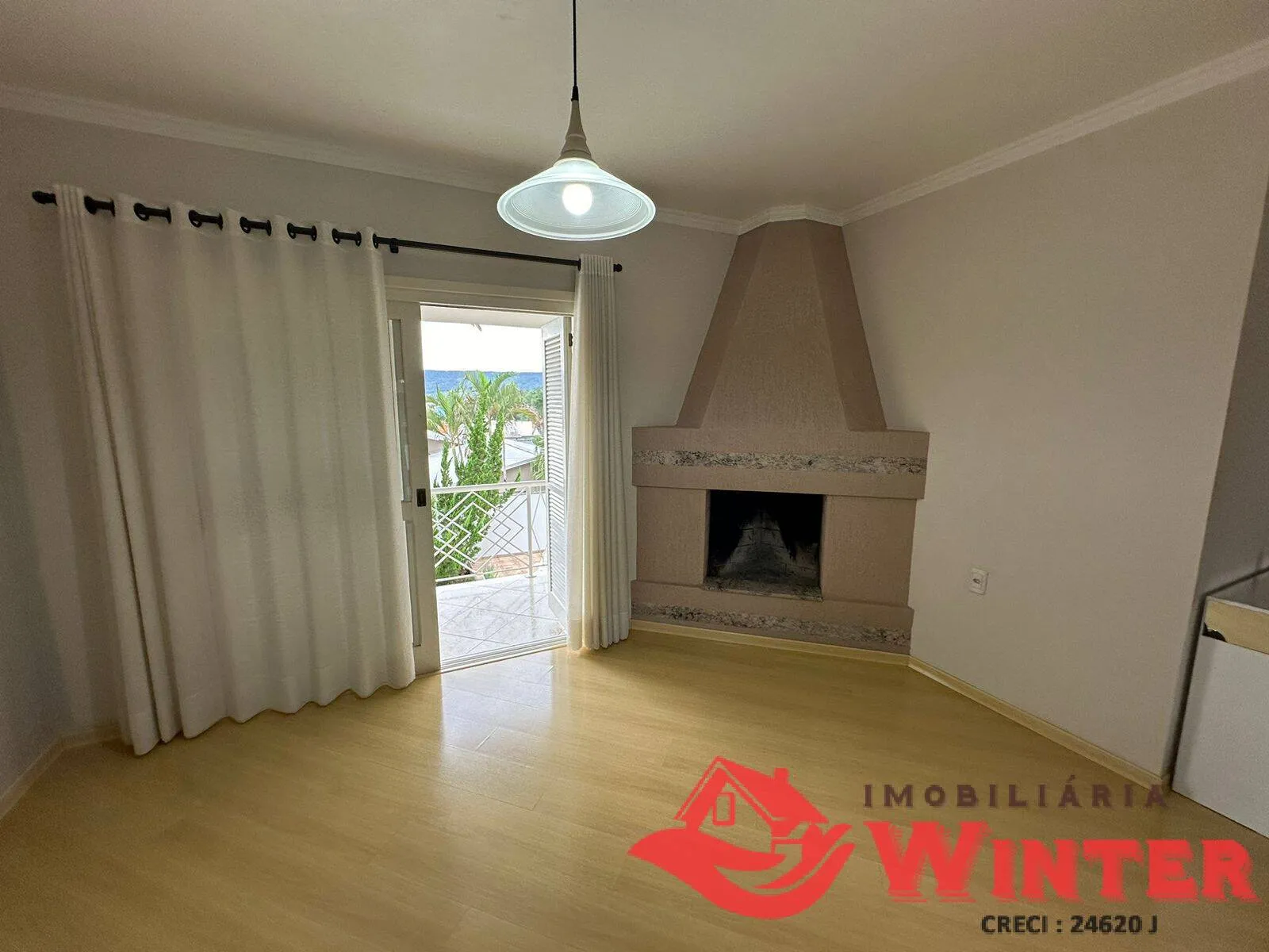 Imagem Ótima Casa com 4 dormitórios no Matiel, Feliz