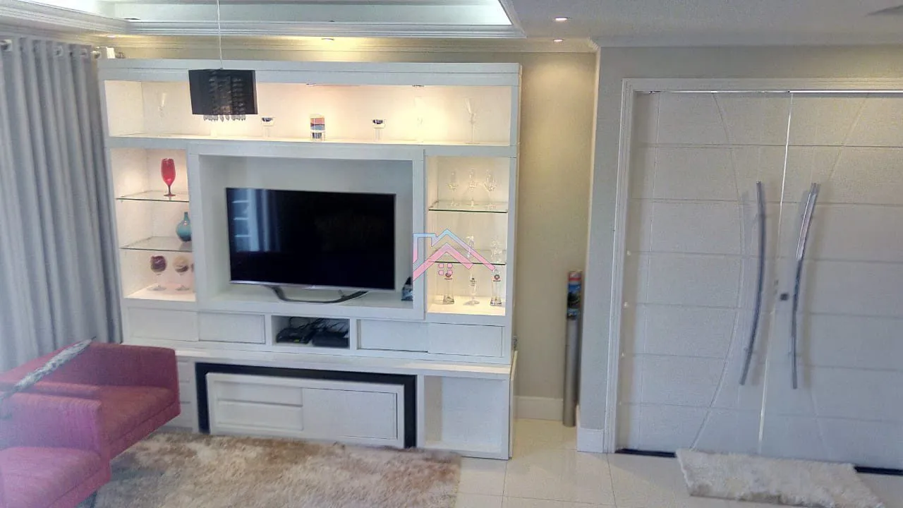 Imagem Casa à venda Horto Santo Antônio - Área útil 275 m2 com 3 dormitórios sendo 1 suíte - 4 vagas - Jund