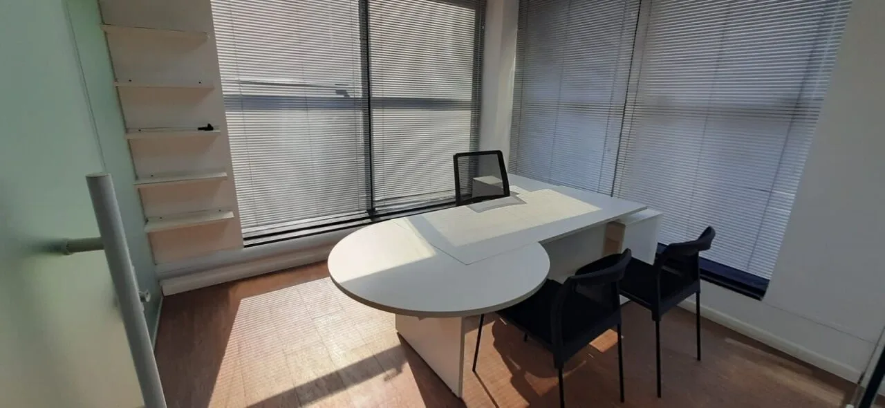 Imagem Andar Corporativo Mobiliado em Frente ao Shopping Vila Olímpia.