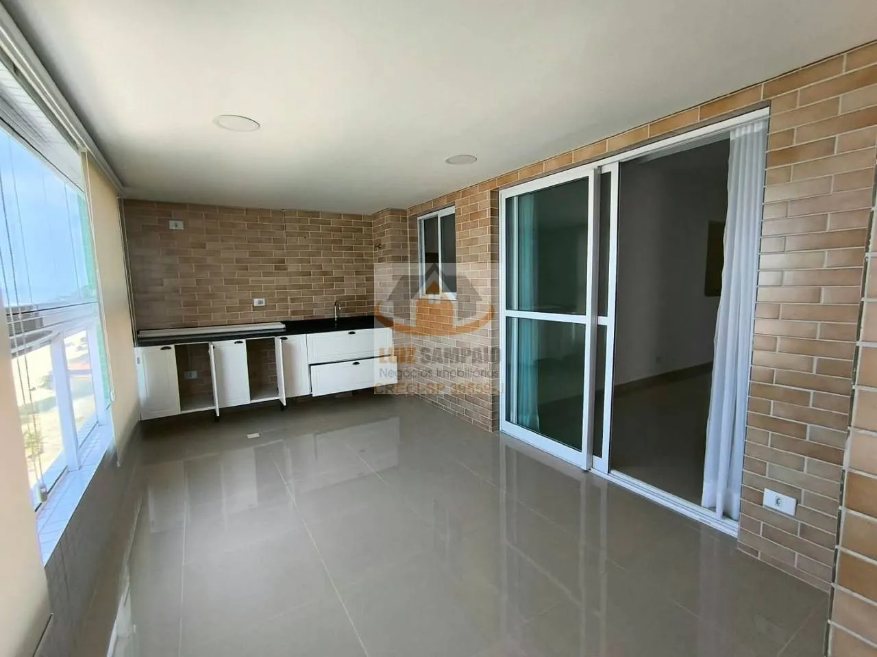 Imagem Lindo Apartamento Seminovo, Centro de Itanhaém, Praião, 2 Dormitórios (1 suíte) e 2 vagas