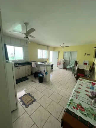 Imagem Casa para venda em Guaratuba aceita permuta por apartamento em Curitiba, bairro Brejatuba, ótima localização!!