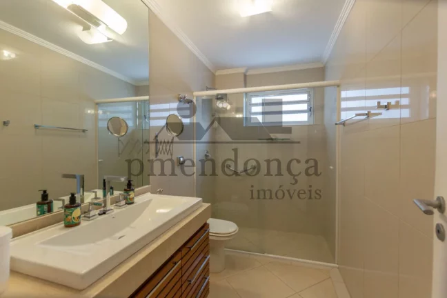 Imagem Apartamento à Venda em prédio charmoso de Higienópolis, 3 dormitórios (1 suíte) e 1 vaga.