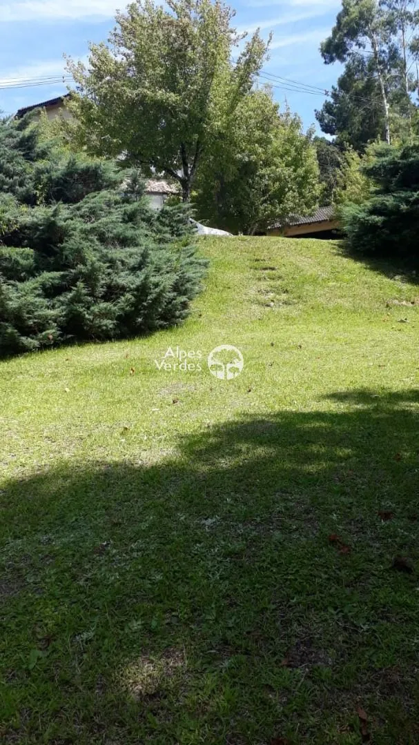 Foto do imóvel Terreno à venda, 822 m2 por R$ 565.000 - Planalto - Gramado/RS