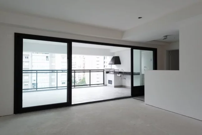 Imagem Apartamento Alto Padrão à Venda Em Moema Com 3 Suítes e 3 Vagas