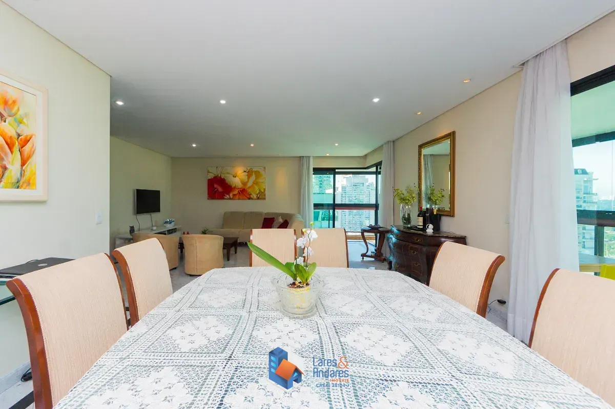 Imagem Apartamento para venda em Campo Belo com 4 quartos, sendo 3 suítes, 242m²