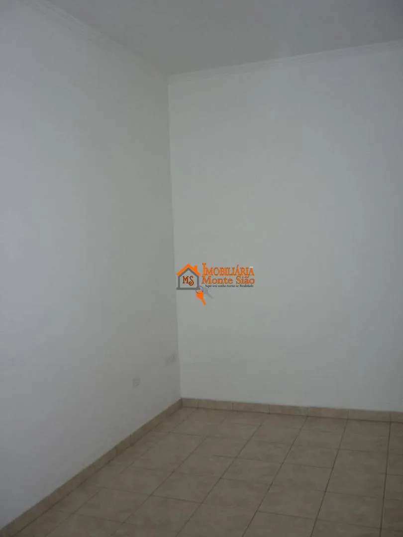 Imagem Sobrado com 4 dormitórios à venda, 260 m² por R$ 850.000,00 - Jardim Santa Clara - Guarulhos/SP