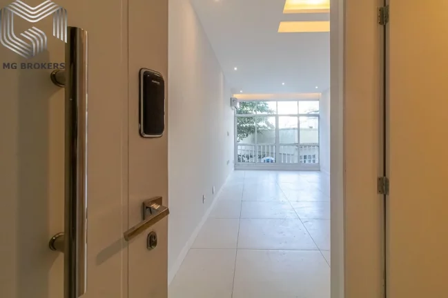 Imagem Imperdível oportunidade de adquirir um apartamento de luxo em Ipanema, Rio de Janeiro - 3 quartos, 1 suíte, 1 sala, 3 banheiros, 112m².