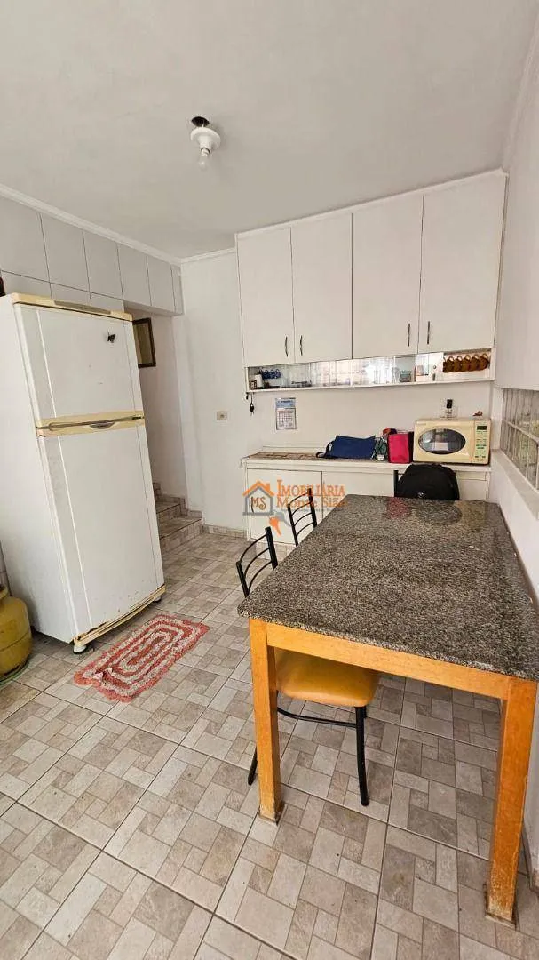 Imagem Sobrado com 5 dormitórios à venda, 250 m² por R$ 800.000,00 - Vila Nossa Senhora de Fátima - Guarulhos/SP