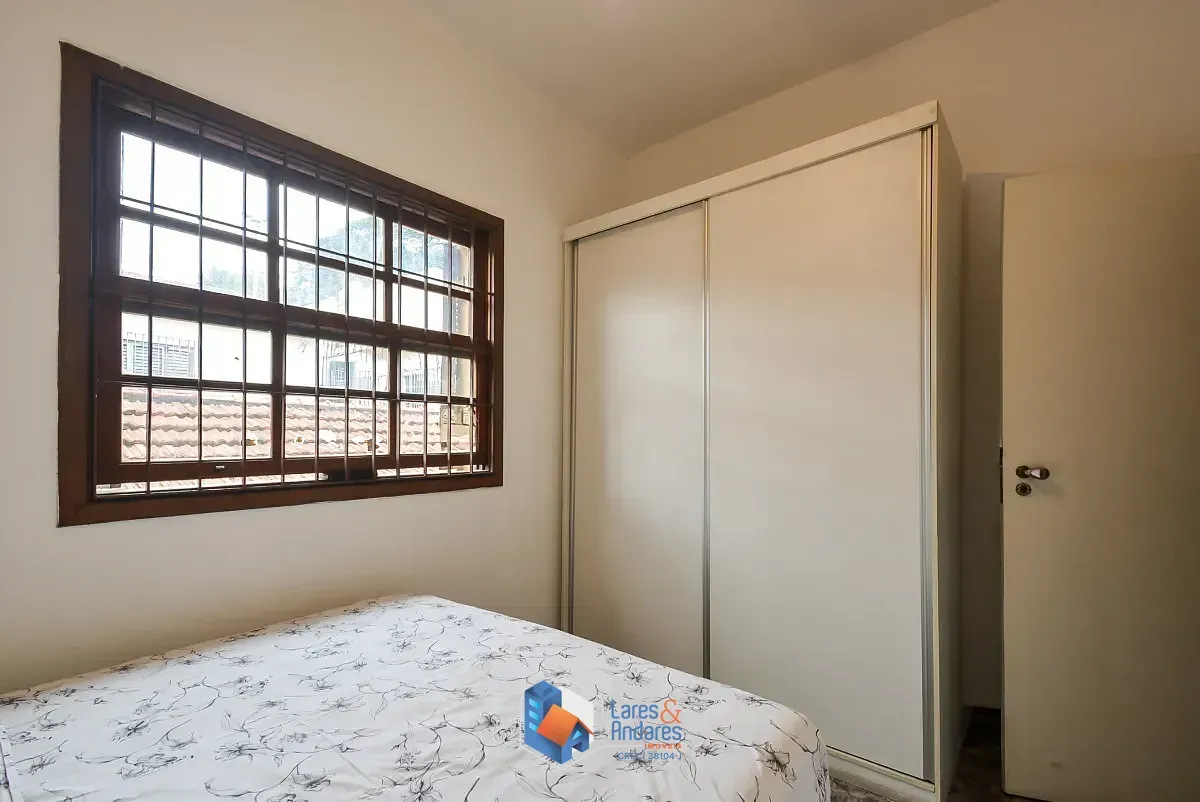 Imagem Sobrado para venda em Campo Belo com 3 quartos, sendo 1 suíte, 185m²
