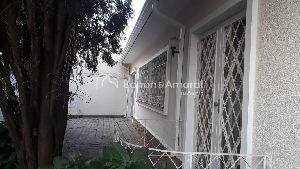 Foto do imóvel Casa Térrea Comercial/Residencial à Venda no Taquaral - Campinas em Rua Dona Maria Umbelina Couto, 528 - Taquaral, Campinas - SP
