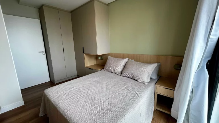 Imagem Duplex mobiliado com 3 dormitórios sendo 1 suíte e 2 vagas, 100m da praia de Gravatá Navegantes/SC