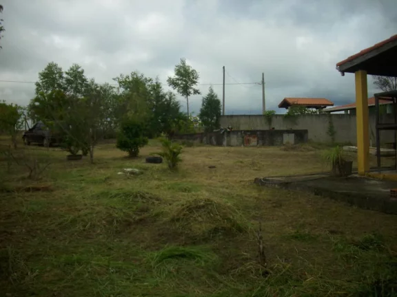 Imagem Chácara com 1000 m² à venda em Porangaba.