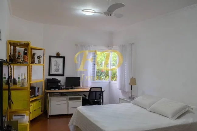 Imagem Casa de Alto Padrão em Condomínio Fechado em Atibaia