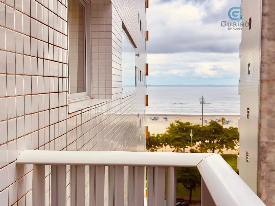 Imagem Vendo maravilhoso Apartamento 3 dormitórios e suíte frente ao Mar no José Menino em Santos