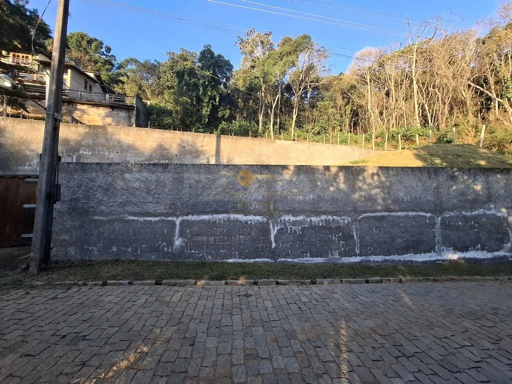 Imagem Terreno em Condomínio para Venda em Teresópolis / RJ no bairro Green Valley