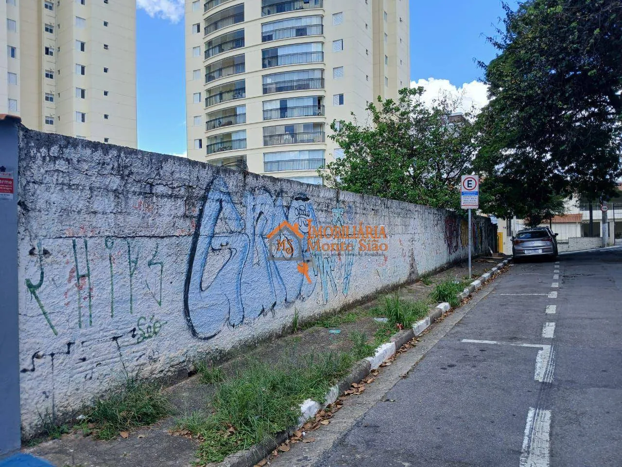 Imagem Terreno à venda, 400 m² por R$ 2.000.000,00 - Centro - Guarulhos/SP