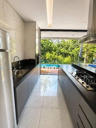 Imagem Sobrado à venda, 262 m² por R$ 2.400.000,00 - Parqville Pinheiros - Aparecida de Goiânia/GO