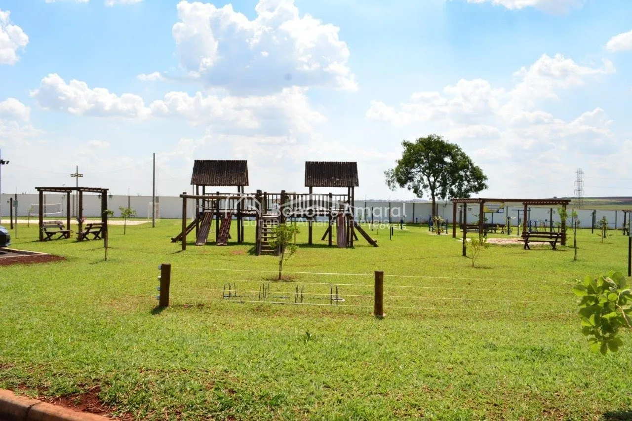 Imagem Terreno a venda no Condomínio Terras do Cancioneiro, Paulínia/SP.