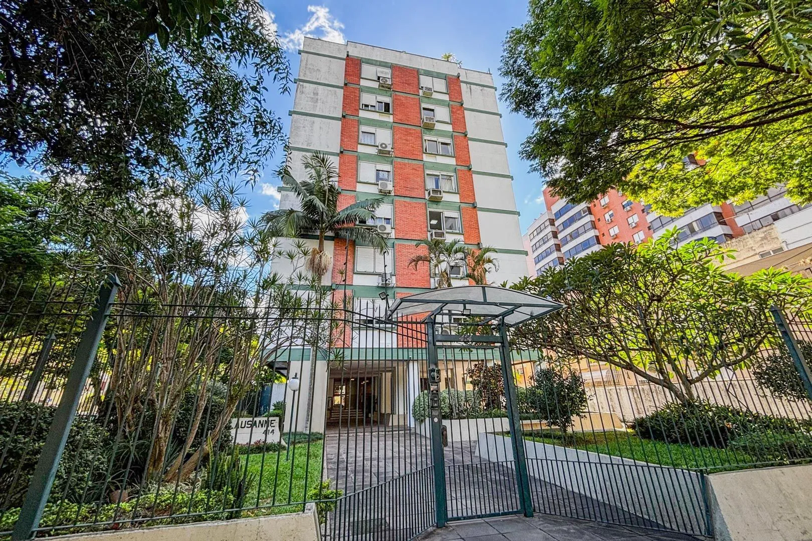 Imagem Apartamento de 03 dormitorios com suite e vaga coberta no bairro Menino Deus