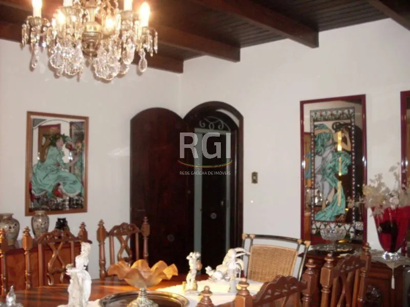 Imagem Casa para Venda - 200m², 4 dormitórios, sendo 1 suites, 4 vagas - Jardim Lindóia