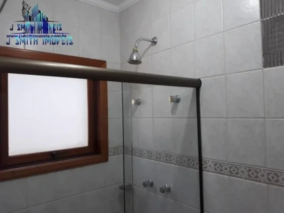 Imagem CASA 4 SUÍTES AMPLAS, PISCINA, 6 VAGAS, PAISAGISMO. COND. SP II