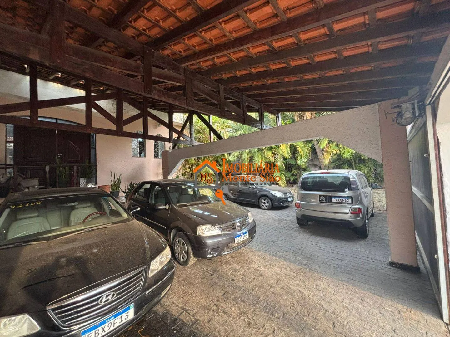 Imagem Casa com 4 dormitórios à venda por R$ 775.000 - Vila Cocaia - Guarulhos/SP
