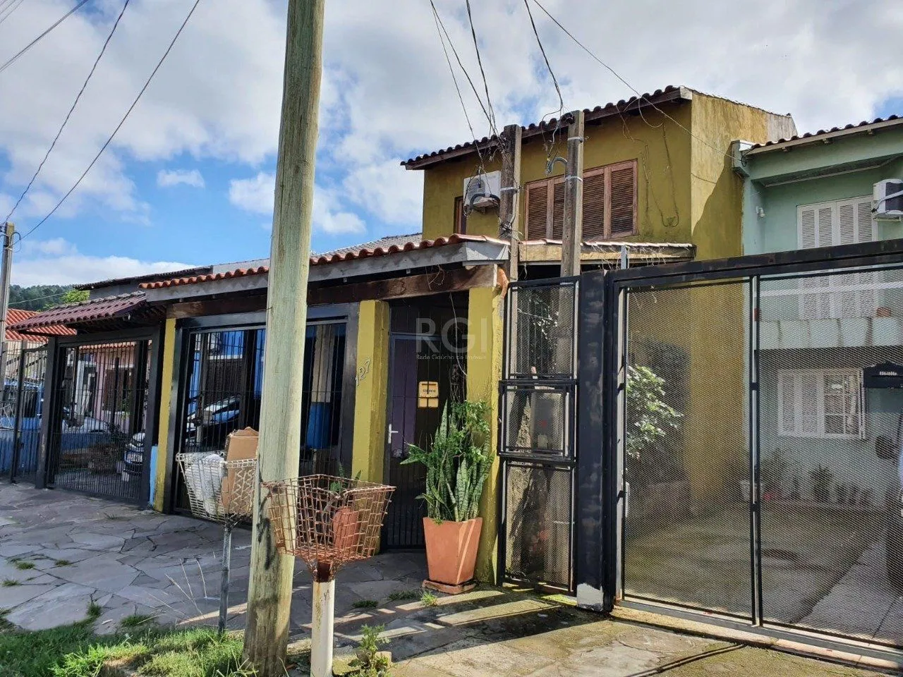 Imagem SOBRADO BAIRRO ABERTA DOS MORROS - 4 DORMITÓRIOS