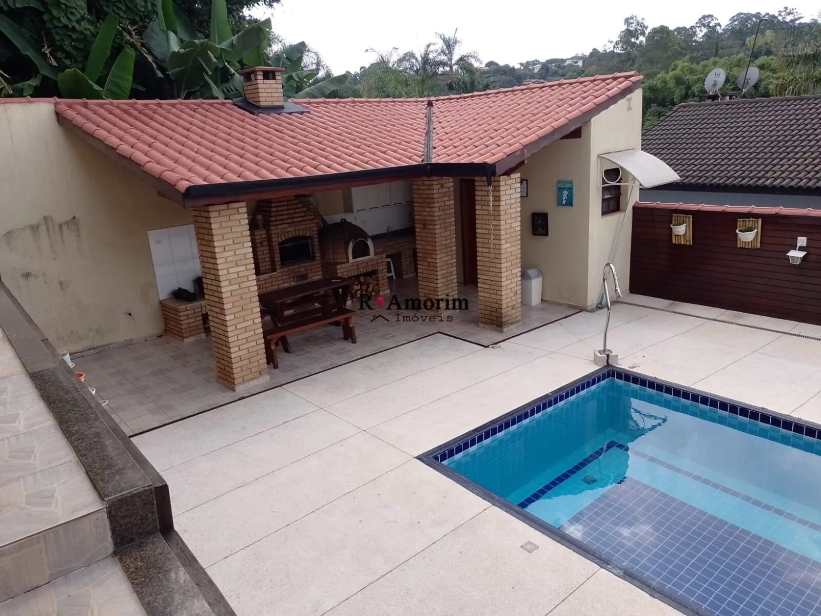 Imagem São Fernando Residência - Casa com piscina a venda no Condomínio São Fernando Residência em Barueri/SP