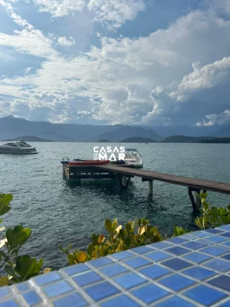 Imagem Casa Frente Mar Tanguá Angra dos Reis-RJ: 5 suítes + dependência, piscina, churrasqueira, píer e mais!