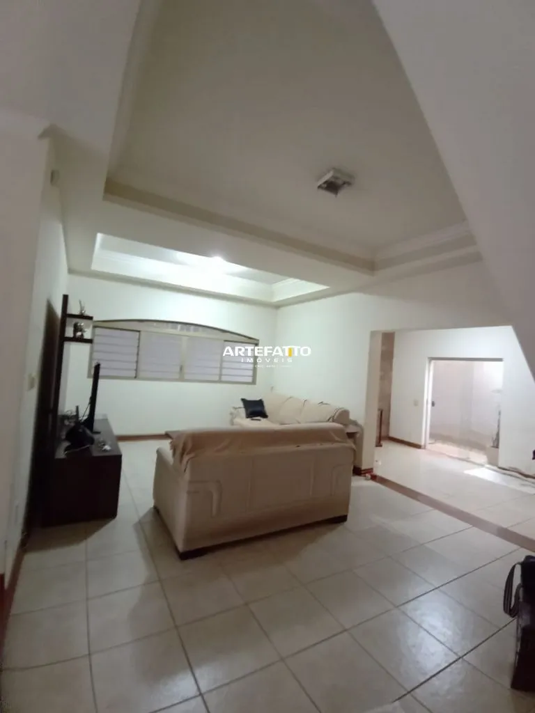 Imagem Sobrado à venda em Franca, Jardim Flórida, com 3 quartos, 380m2