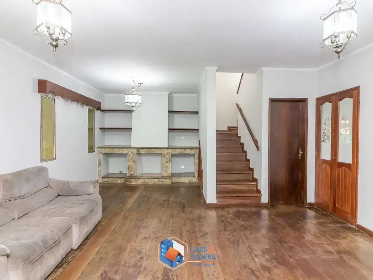Imagem Casa para venda em Jardim Ana Maria com 3 quartos, sendo 1 suíte, 280m²