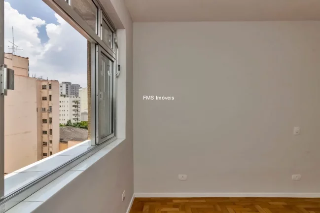 Imagem Apartamento à venda em São Paulo-SP, Vila Buarque: 1 quarto, 1 sala, 1 banheiro, 1 vaga e 32m² de área.