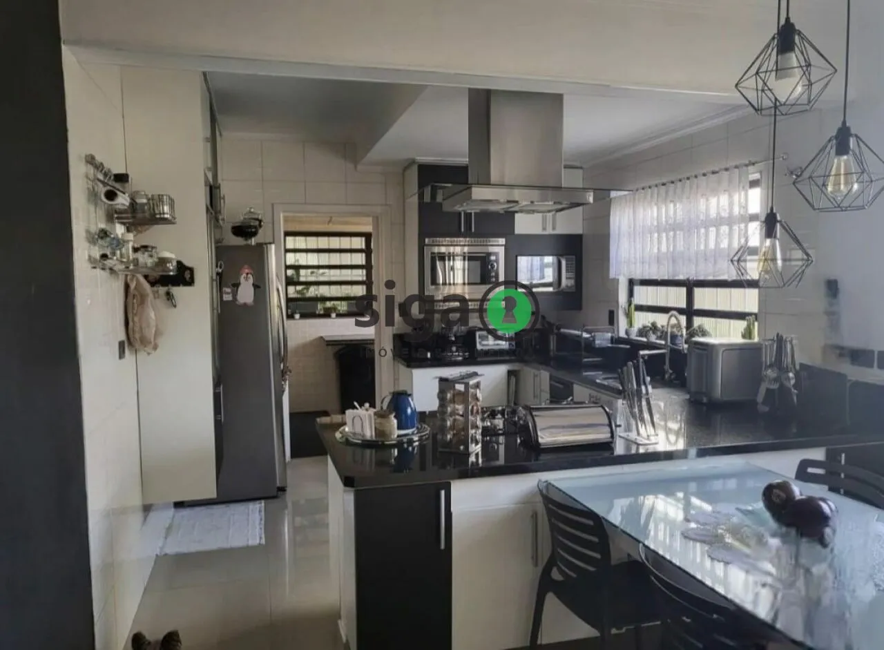 Imagem Sobrado de 179 metros 4 dormitórios (sendo 2 suítes) 3 vagas a venda no Jardim Londrina