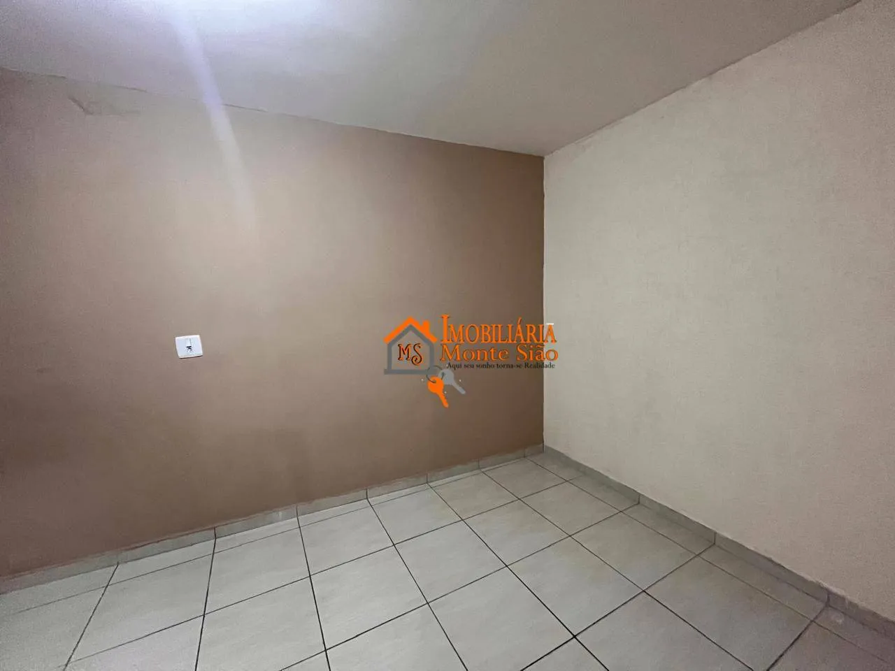 Imagem Casa com 3 dormitórios à venda, 200 m² por R$ 298.000,00 - Cidade Tupinambá - Guarulhos/SP