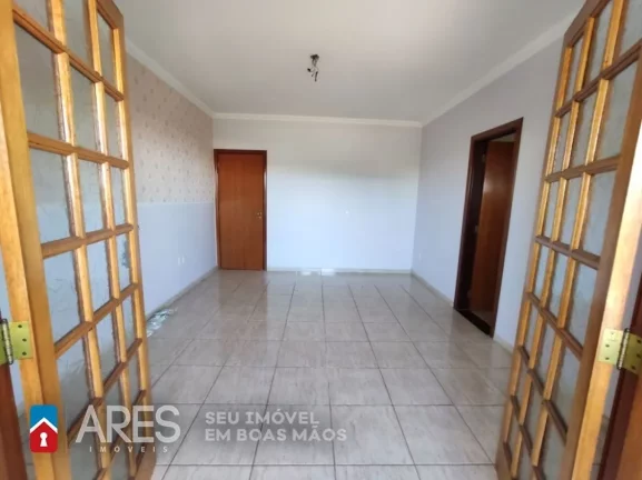 Imagem Casa com 3 dormitórios à venda, 205 m² por R$ 480.000,00 - Cidade Jardim II - Americana/SP